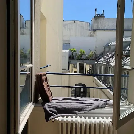 New & Cosy Beautiful Close Marais! * Paris