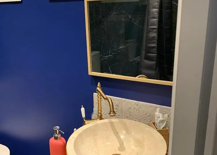 New & Cosy Beautiful Close Marais! Apartment